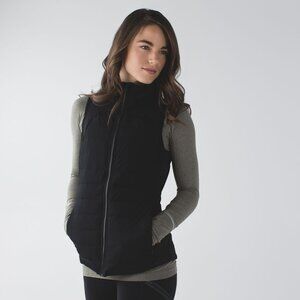 Lululemon Women's Black Fluffed Up 800-fili Full-Zip Down Puffer Vest Size 4